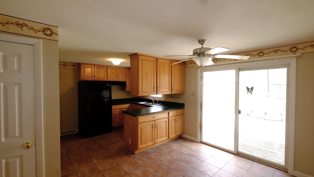 955 Burts Pit Road Northampton, MA 01062 - Photo 7 of 18