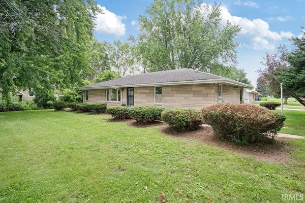 $199,900 | 2225 West Sycamore Street, Kokomo, IN 46901