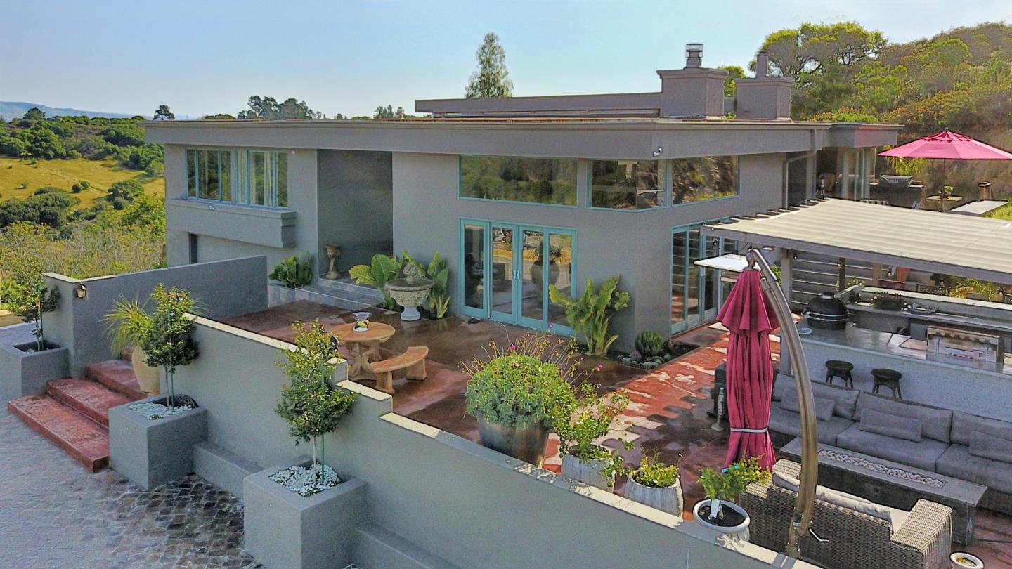 390 Hidden Valley Road Watsonville, CA 95076 - Photo 1 of 43 Gallery Image 1