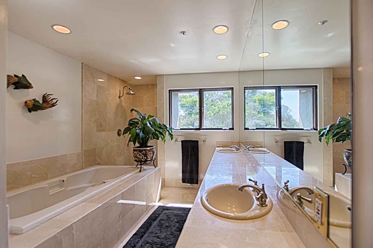 390 Hidden Valley Road Watsonville, CA 95076 - Photo 19 of 43 Gallery Image 19