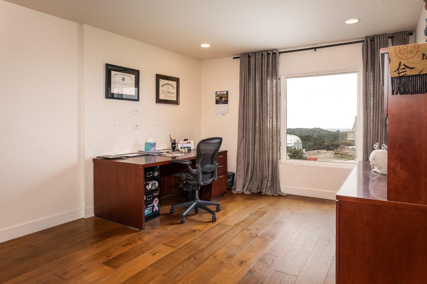 390 Hidden Valley Road Watsonville, CA 95076 - Photo 21 of 43 Gallery Image 21