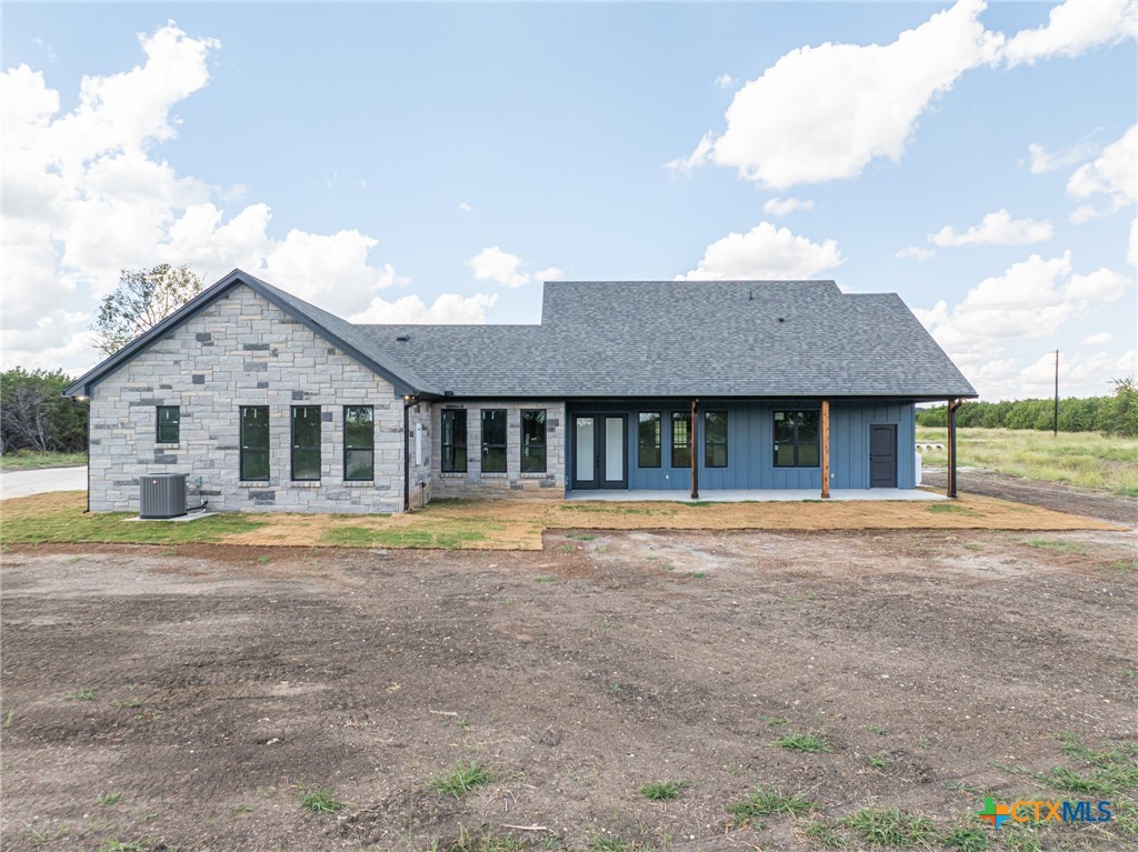 237 Cedar Bluff Loop Gatesville, TX 76528 - Photo 27 of 31 a front view of a house with a yard