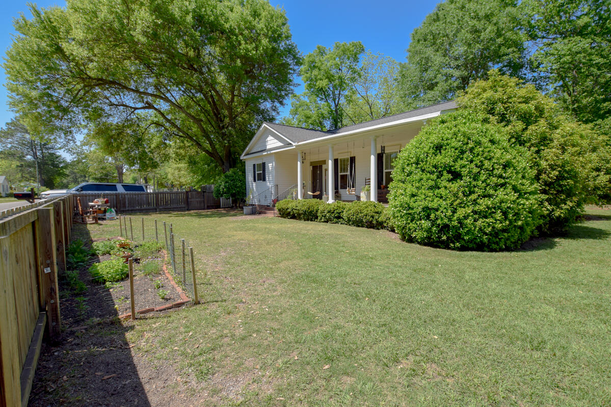 1516 Colleton Avenue Southeast Aiken, SC 29801 - Photo 5 of 23