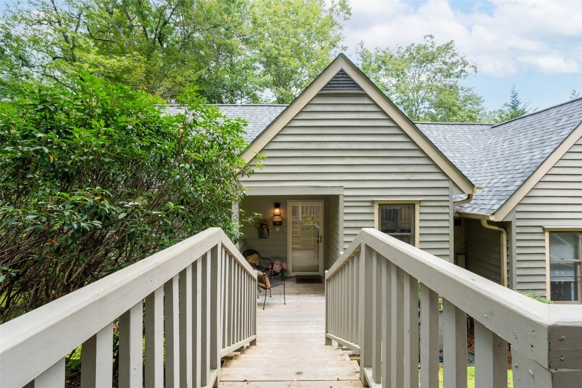 53 Chestnut Ridge, Unit 3 Sapphire, NC 28774 - Photo 2 of 29 Gallery Image 2