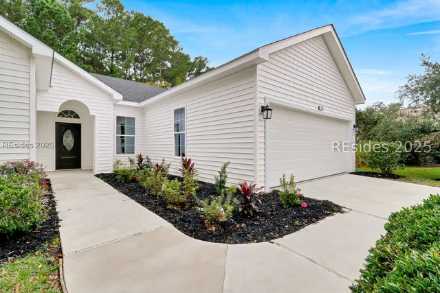 $619,000 | 29 Hamilton Drive, Bluffton, SC 29909
