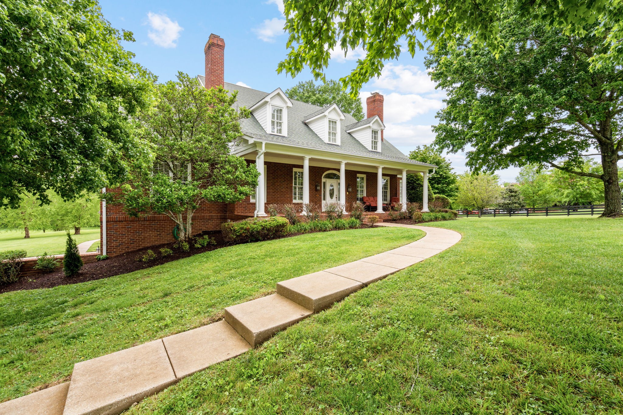 3210 Kinnard Springs Road Franklin, TN 37064 - Photo 56 of 64 a front view of house with yard and green space