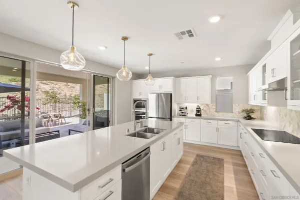 $1,695,000 | 944 Lindbergh Drive, San Marcos, CA 92069