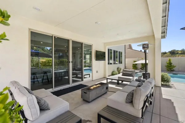 $1,695,000 | 944 Lindbergh Drive, San Marcos, CA 92069