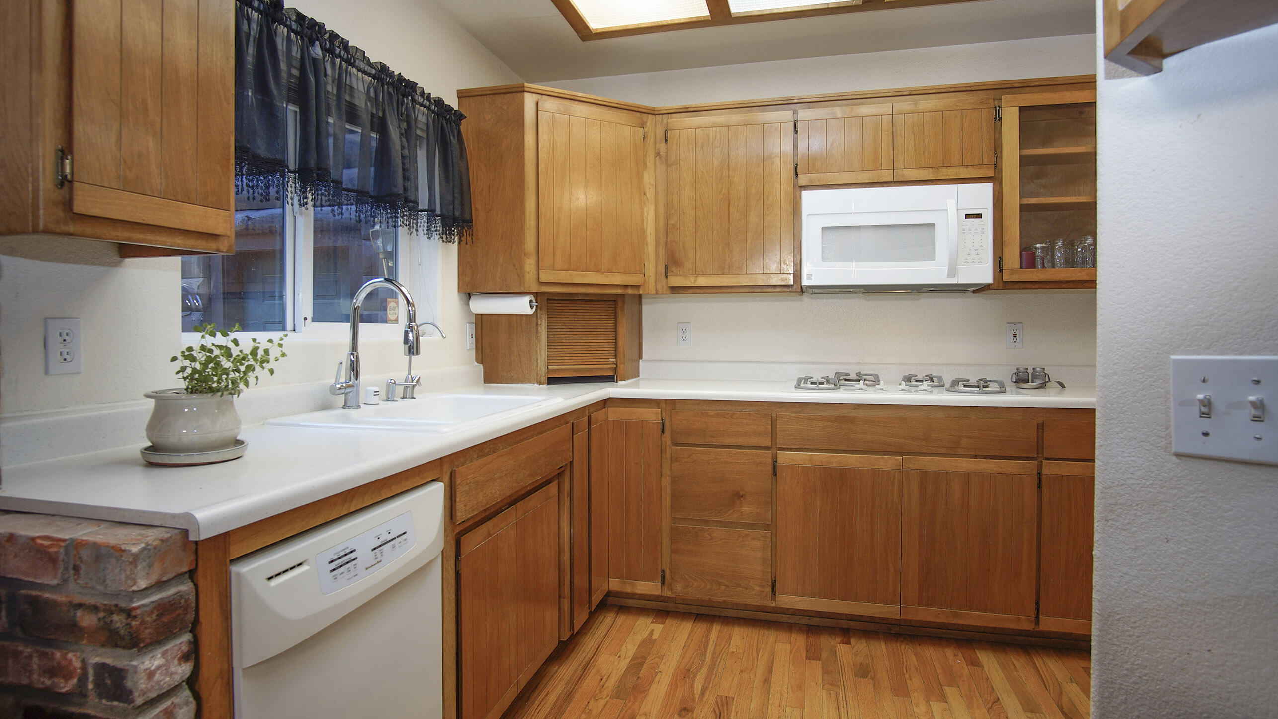 7911 Long Hay Flat Road Shingletown, CA 96088 - Photo 14 of 50 Kitchen View