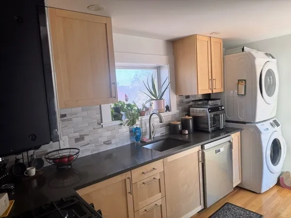 $795,000 | 16 Chauncy Street, Unit 60, Cambridge, MA 02138