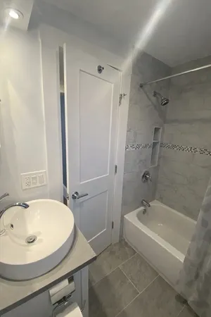 $795,000 | 16 Chauncy Street, Unit 60, Cambridge, MA 02138