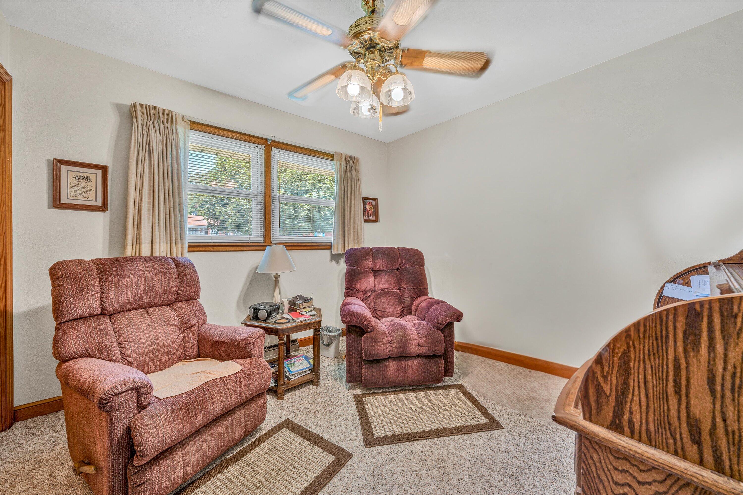 4711 Florist Road Roanoke, VA 24012 - Photo 10 of 30 10-DSC00016