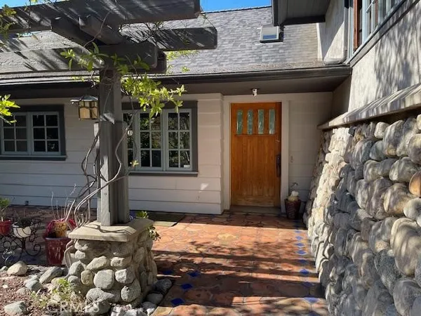 $1,780,000 | 4457 Liveoak Drive, Claremont, CA 91711