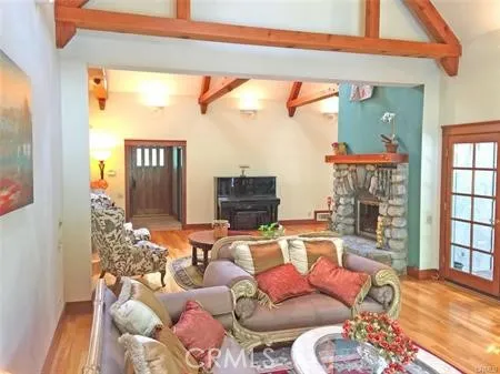 $1,780,000 | 4457 Liveoak Drive, Claremont, CA 91711