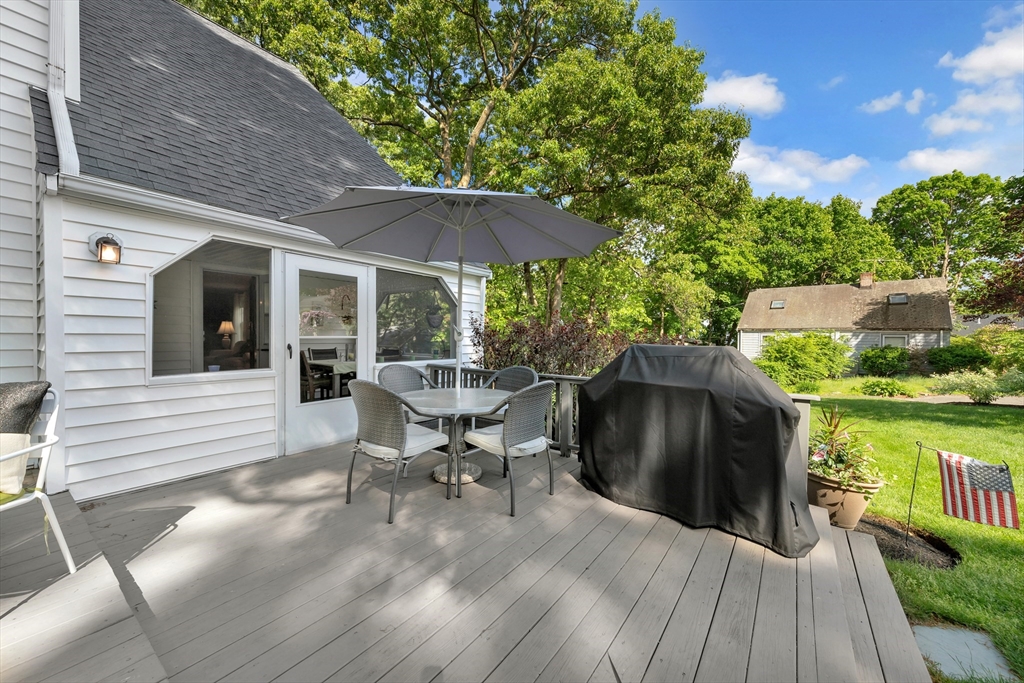 98 Spring Avenue Arlington, MA 02476 - Photo 10 of 38 Gallery Image 10