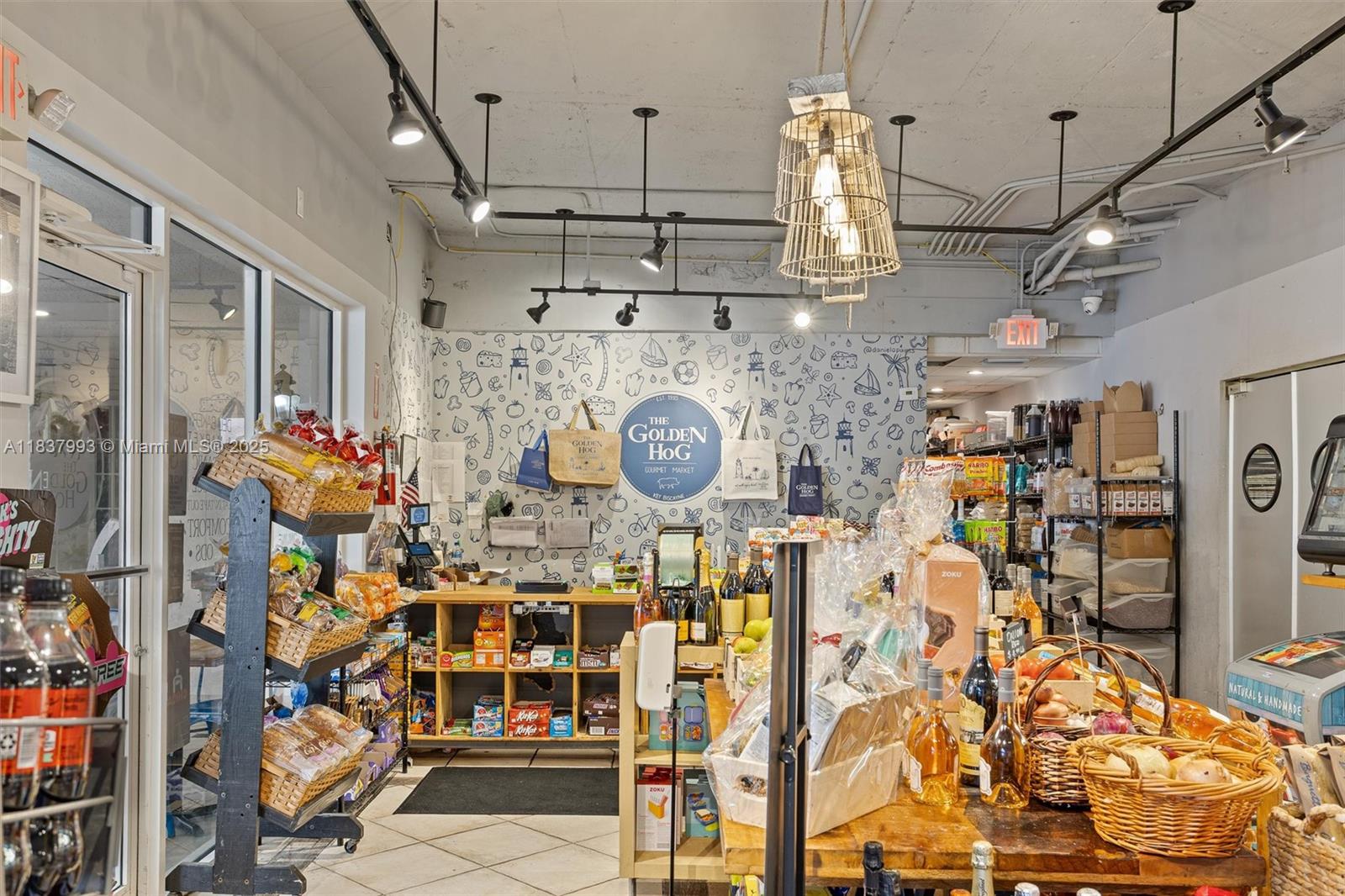 Key Biscayne Key Biscayne, FL 33149 - Photo 26 of 27