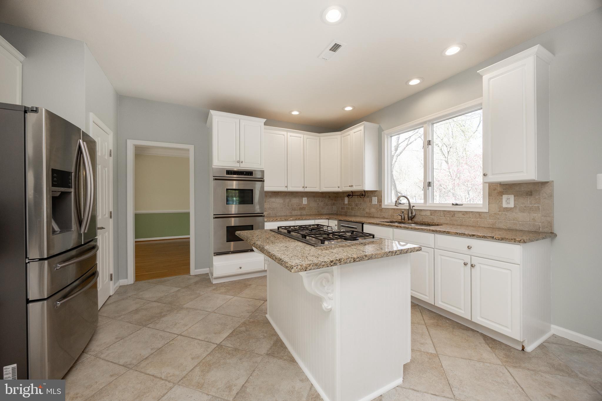 1012 Redtail Road Audubon, PA 19403 - Photo 20 of 80 Kitchen