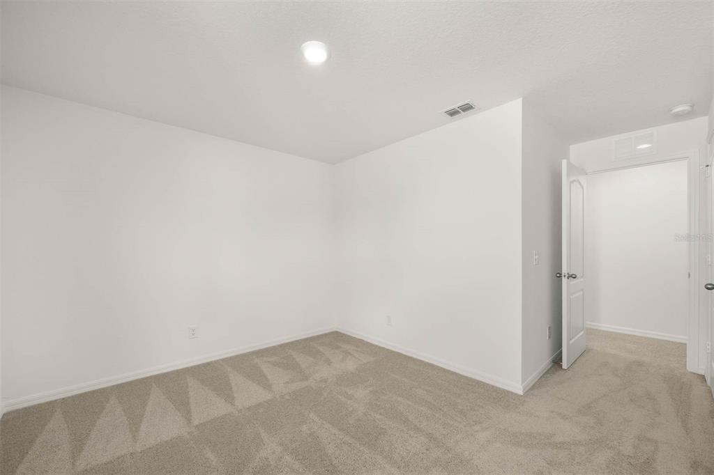 685 Poppy Lane Dundee, FL 33838 - Photo 23 of 31 a view of an empty room
