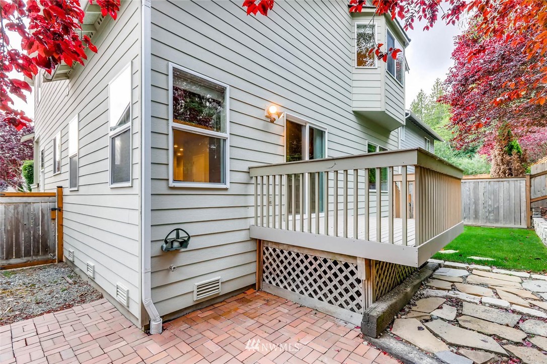 264 Shadow Place Southeast Renton, WA 98059 - Photo 20 of 22