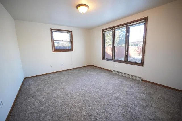 $299,900 | 530 Lorraine Lane, Green Bay, WI 54311