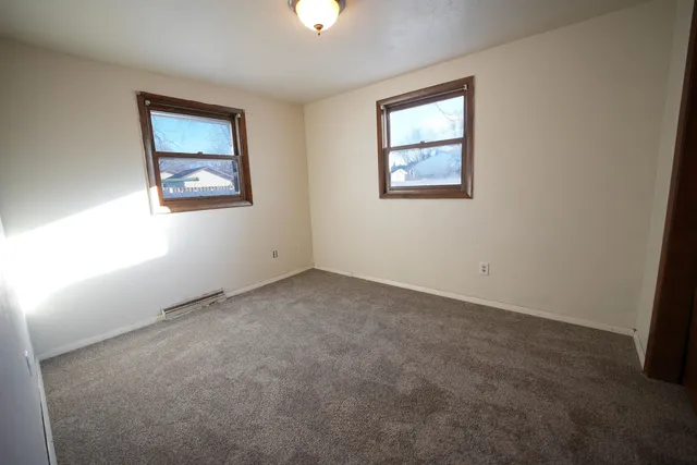 $299,900 | 530 Lorraine Lane, Green Bay, WI 54311