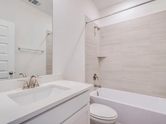 $3,300 | 227 Cathedral Mountain Drive, Dripping Springs, TX 78620