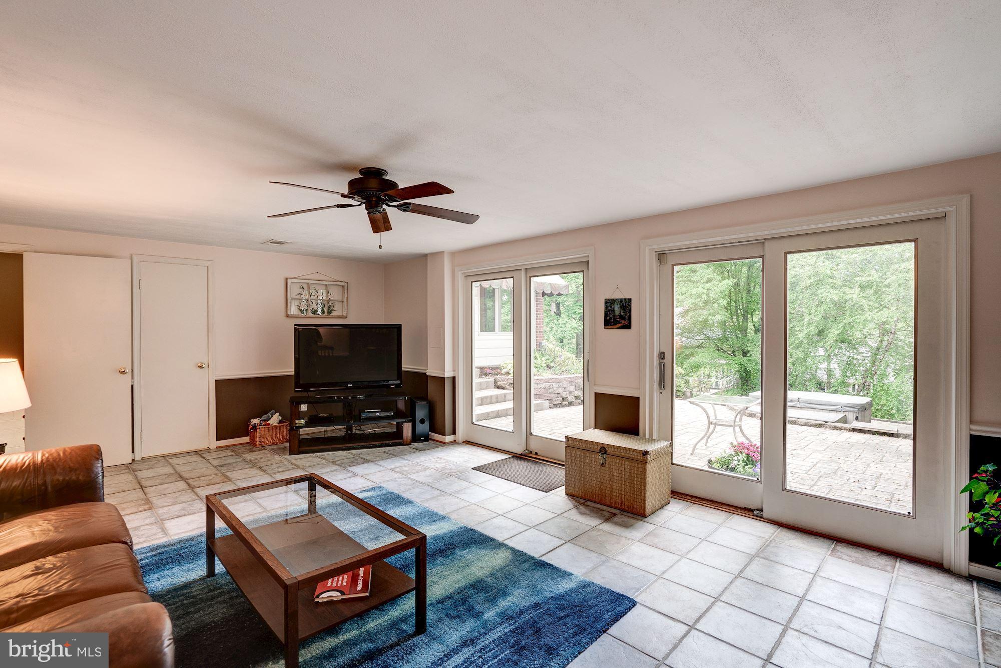 7604 Sebago Road Bethesda, MD 20817 - Photo 20 of 31 Family Room