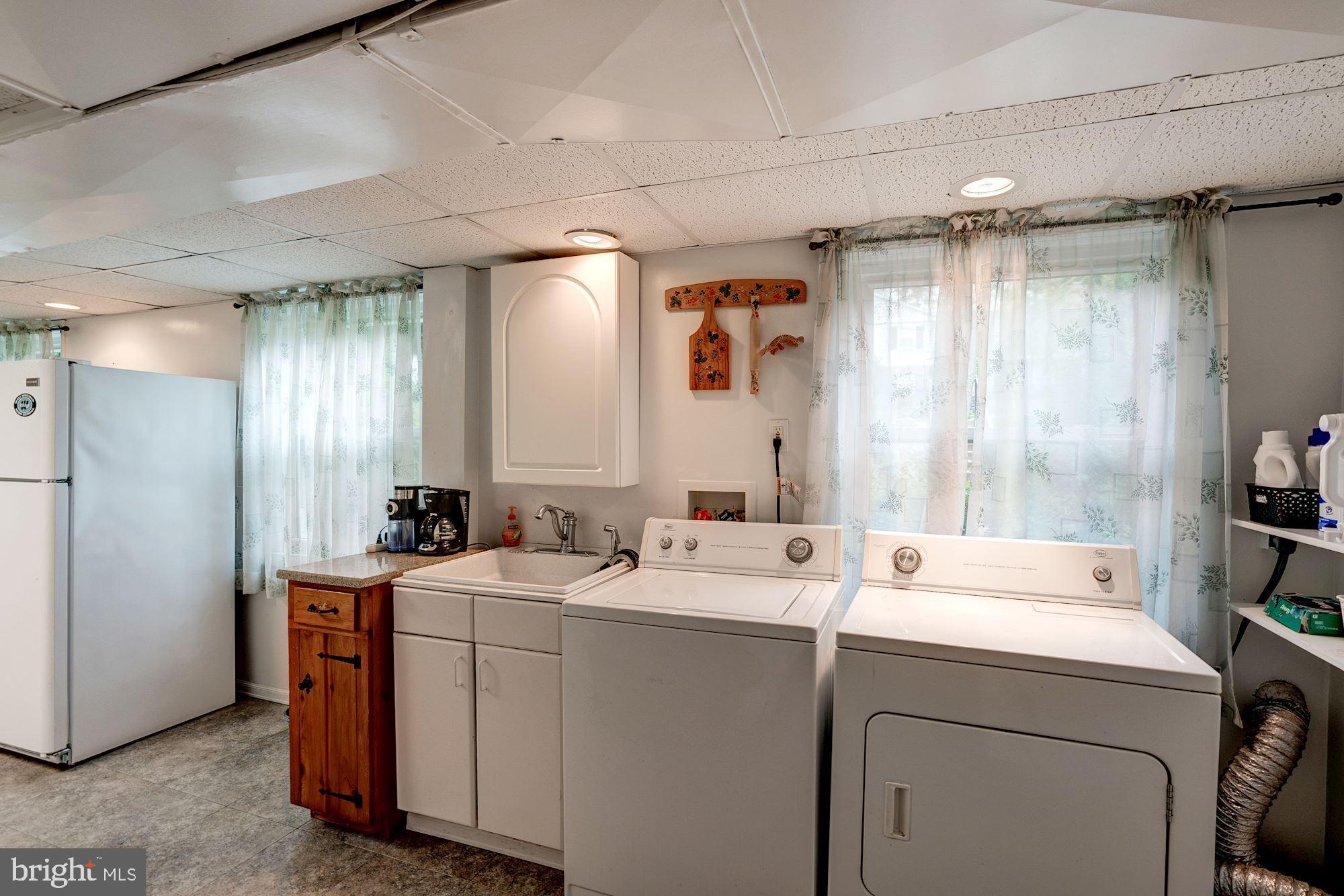 7604 Sebago Road Bethesda, MD 20817 - Photo 23 of 31 Finally! Enough space to do the laundry!