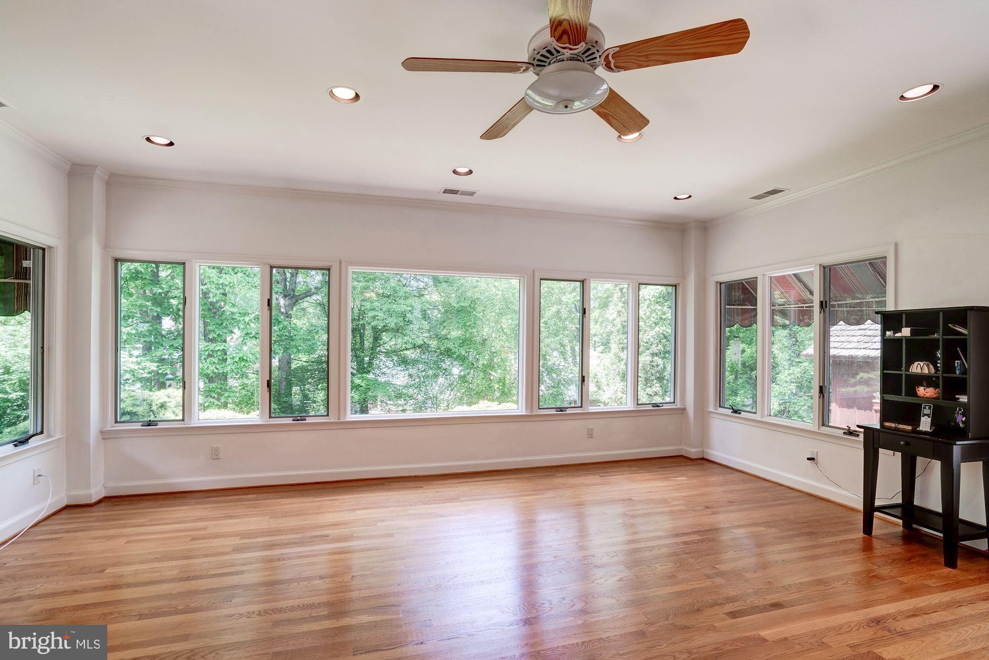 7604 Sebago Road Bethesda, MD 20817 - Photo 10 of 31 Wall of windows