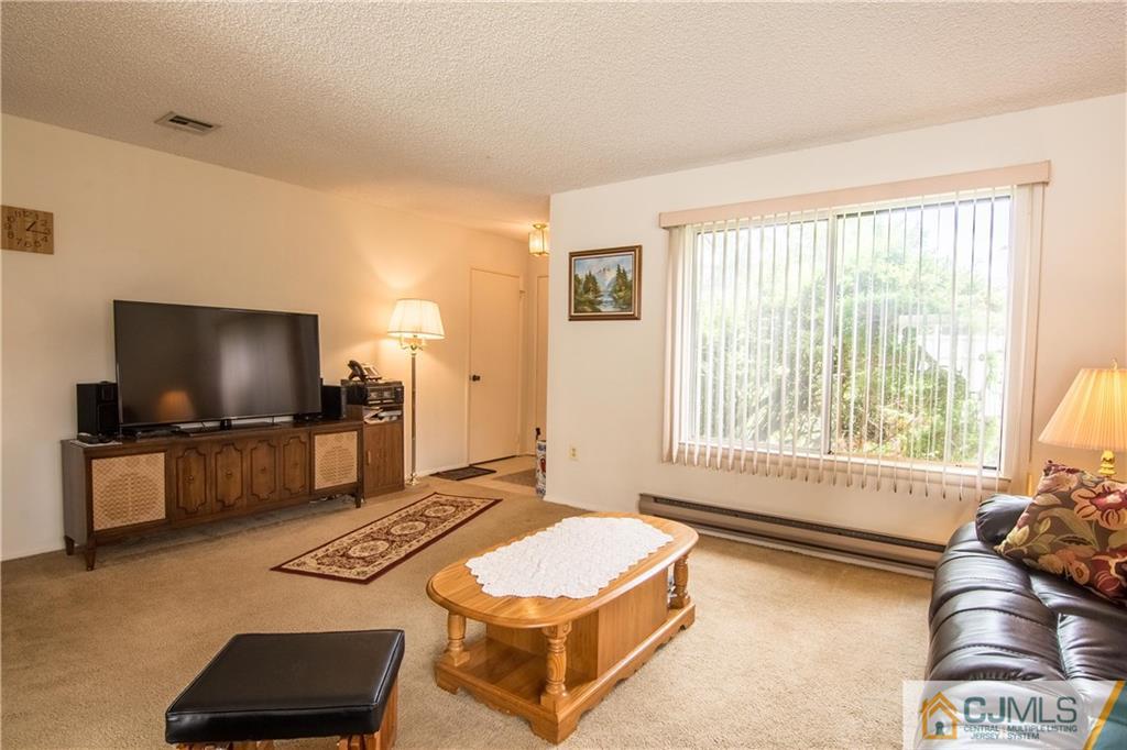 805 A Pompton Road Monroe Township, NJ 08831 - Photo 4 of 15 Gallery Image 4