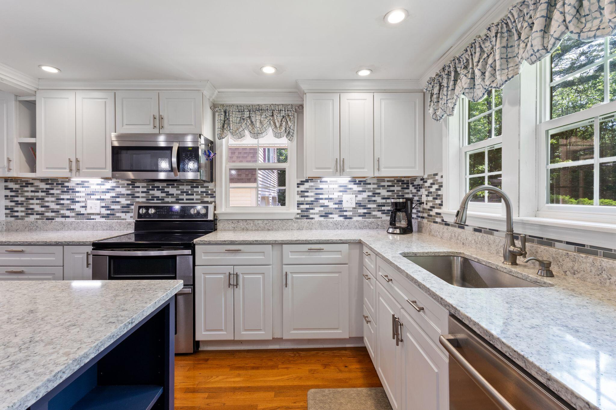 218 Holmes Road Scarborough, ME 04074 - Photo 17 of 48 218_Holmes_Rd_17