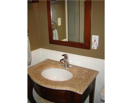 3964 Brighton Road Brighton Heights, PA 15212 - Photo 7 of 18 Full Bath. NICELY UPDATED FIRST FLOOR BATHROOM
