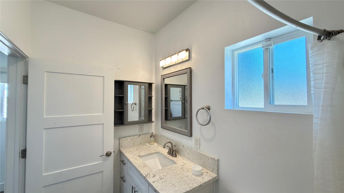 21224 West Rinaldi Chatsworth, CA 91311 - Photo 21 of 72