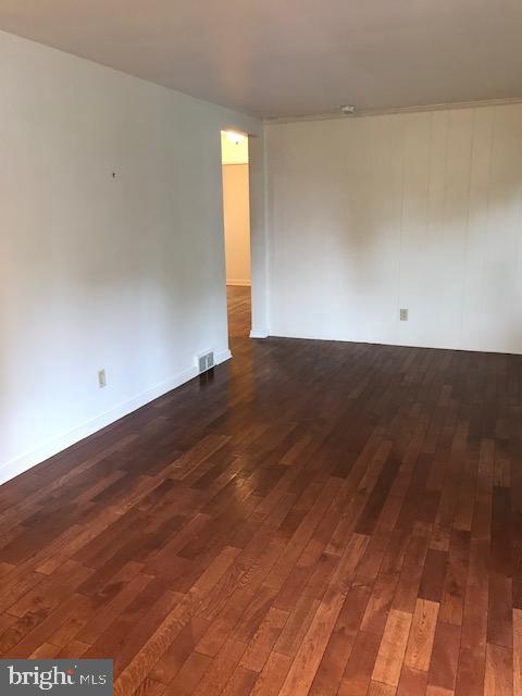 2473 Cambridge Road York, PA 17402 - Photo 7 of 62 Gallery Image 7