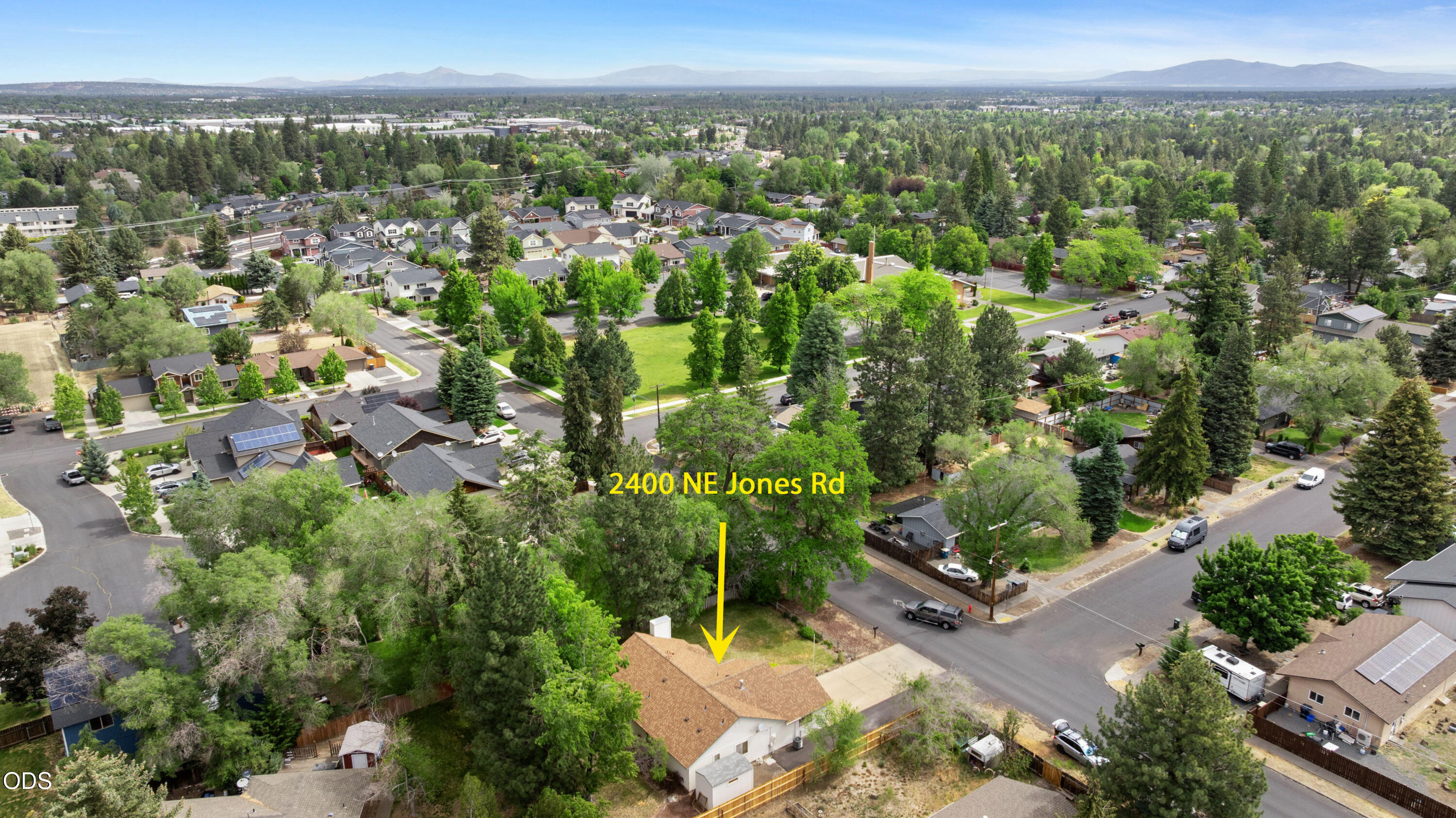 2400 Northeast Jones Road Bend, OR 97701 - Photo 2 of 33
