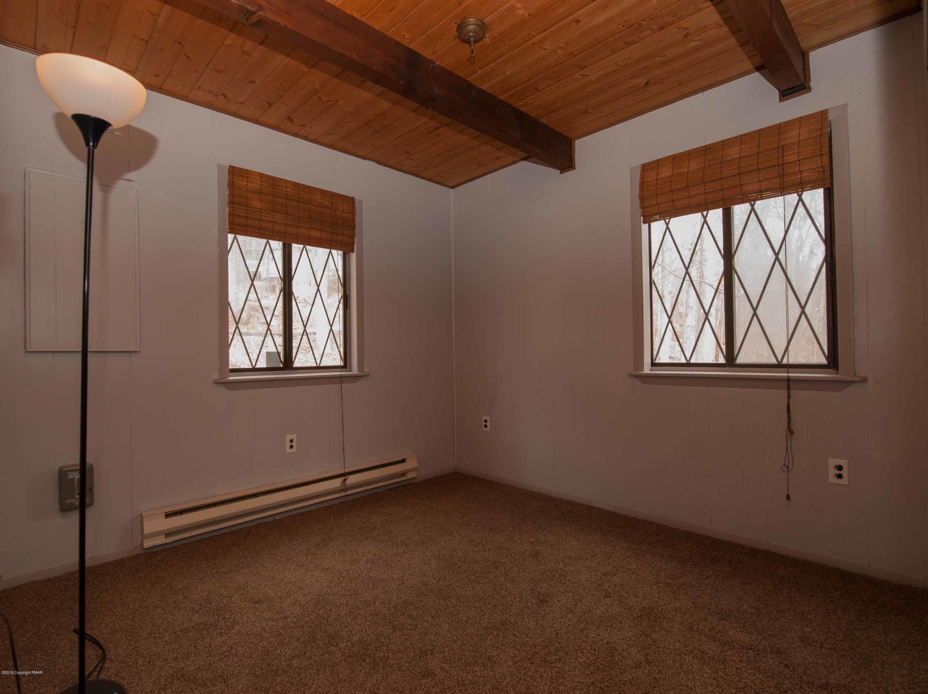 6060 Decker Road Bushkill, PA 18324 - Photo 12 of 25 6060 Decker Rd-12