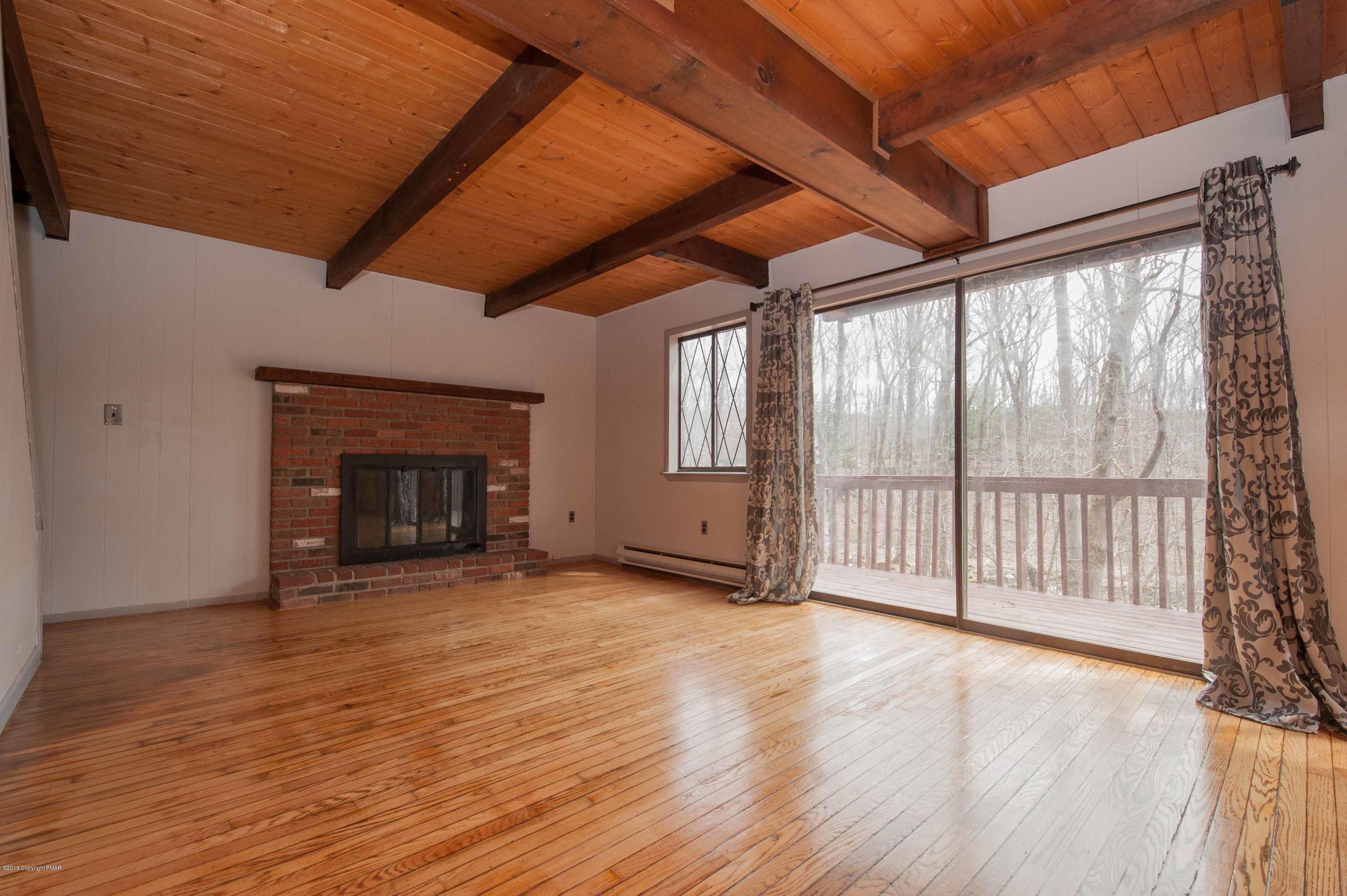 6060 Decker Road Bushkill, PA 18324 - Photo 7 of 25 6060 Decker Rd-14
