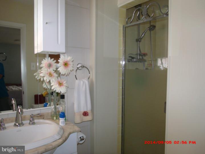 8918 Calvert Street Philadelphia, PA 19152 - Photo 13 of 24 Gallery Image 13