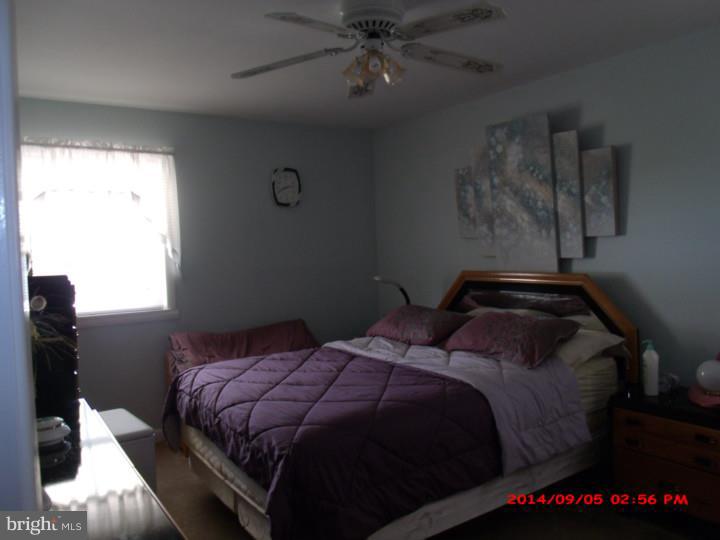 8918 Calvert Street Philadelphia, PA 19152 - Photo 16 of 24 Gallery Image 16