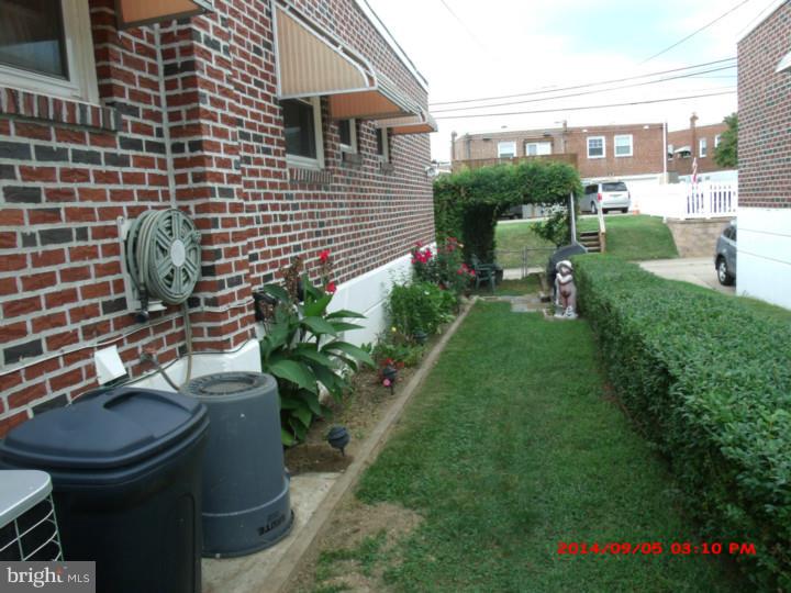 8918 Calvert Street Philadelphia, PA 19152 - Photo 22 of 24 Gallery Image 22