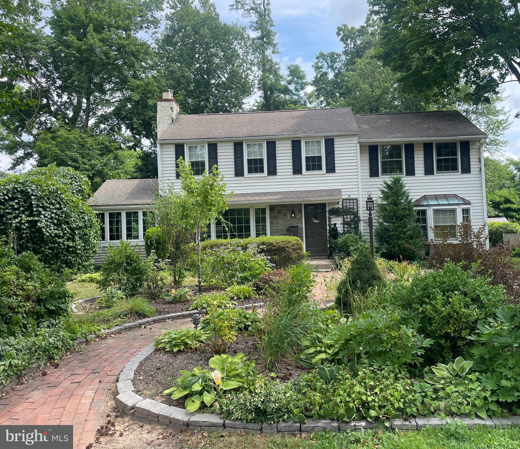 132 Windsor Road Yardley, PA 19067 - Photo 1 of 28 Gallery Image 1