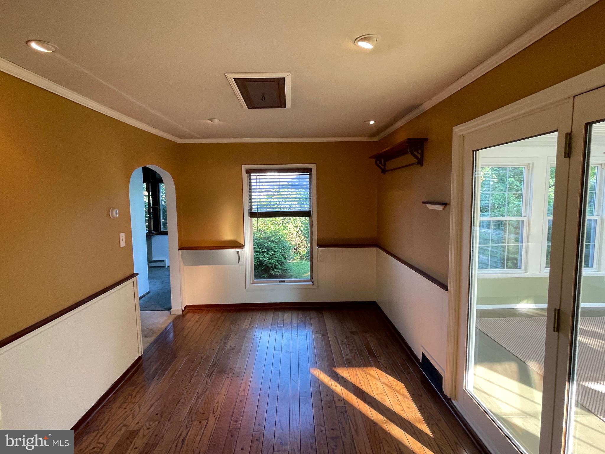 132 Windsor Road Yardley, PA 19067 - Photo 15 of 28 Gallery Image 15