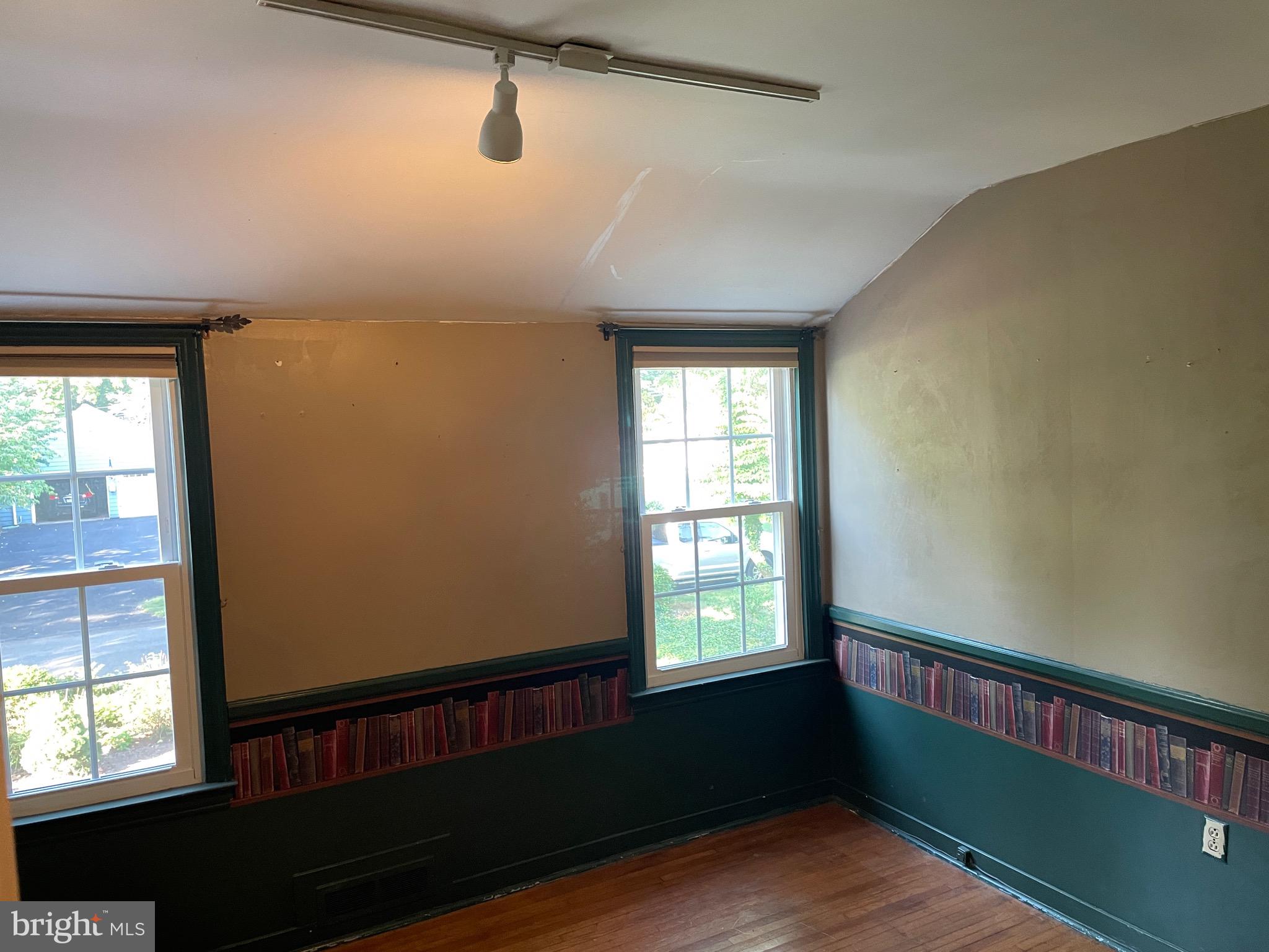 132 Windsor Road Yardley, PA 19067 - Photo 26 of 28 Gallery Image 26