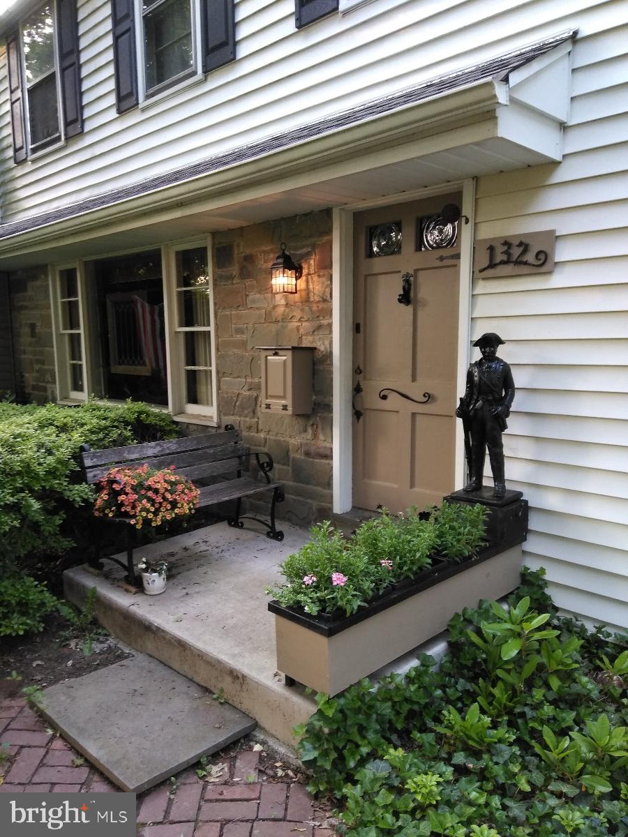 132 Windsor Road Yardley, PA 19067 - Photo 8 of 28 Gallery Image 8