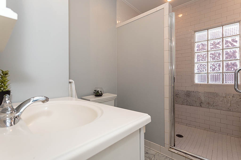 28 Holyoke Road, Unit 1 Somerville, MA 02144 - Photo 4 of 19 Gallery Image 4