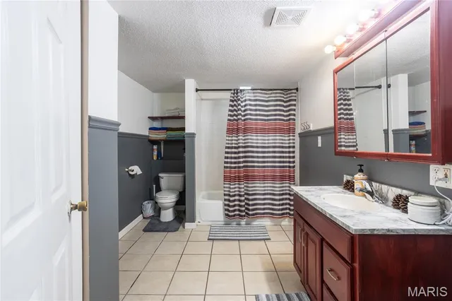 $139,900 | 2248 Miracle Avenue, Granite City, IL 62040