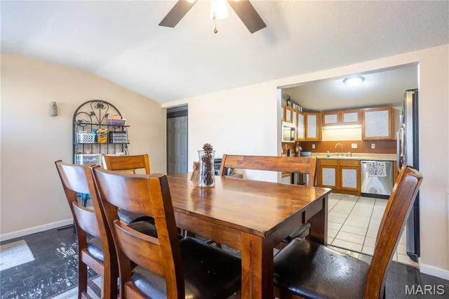 $139,900 | 2248 Miracle Avenue, Granite City, IL 62040