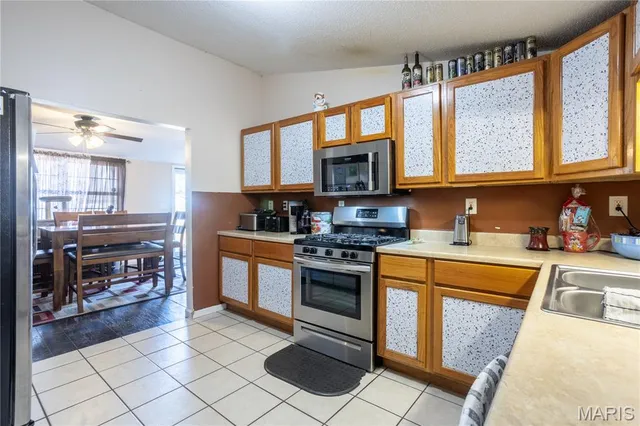 $139,900 | 2248 Miracle Avenue, Granite City, IL 62040