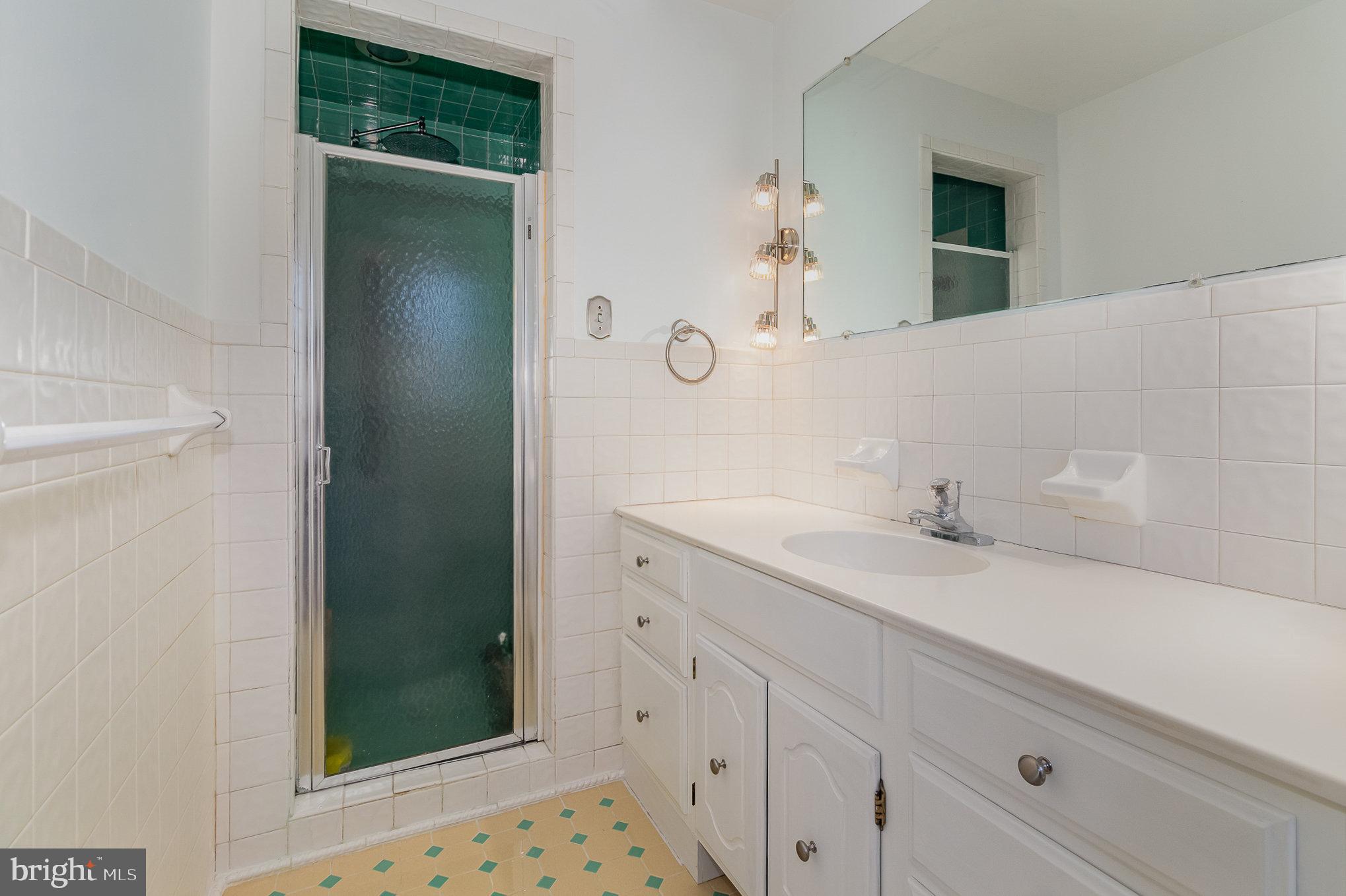 2824 Fairview Road Camp Hill, PA 17011 - Photo 17 of 26 Primary Bath
