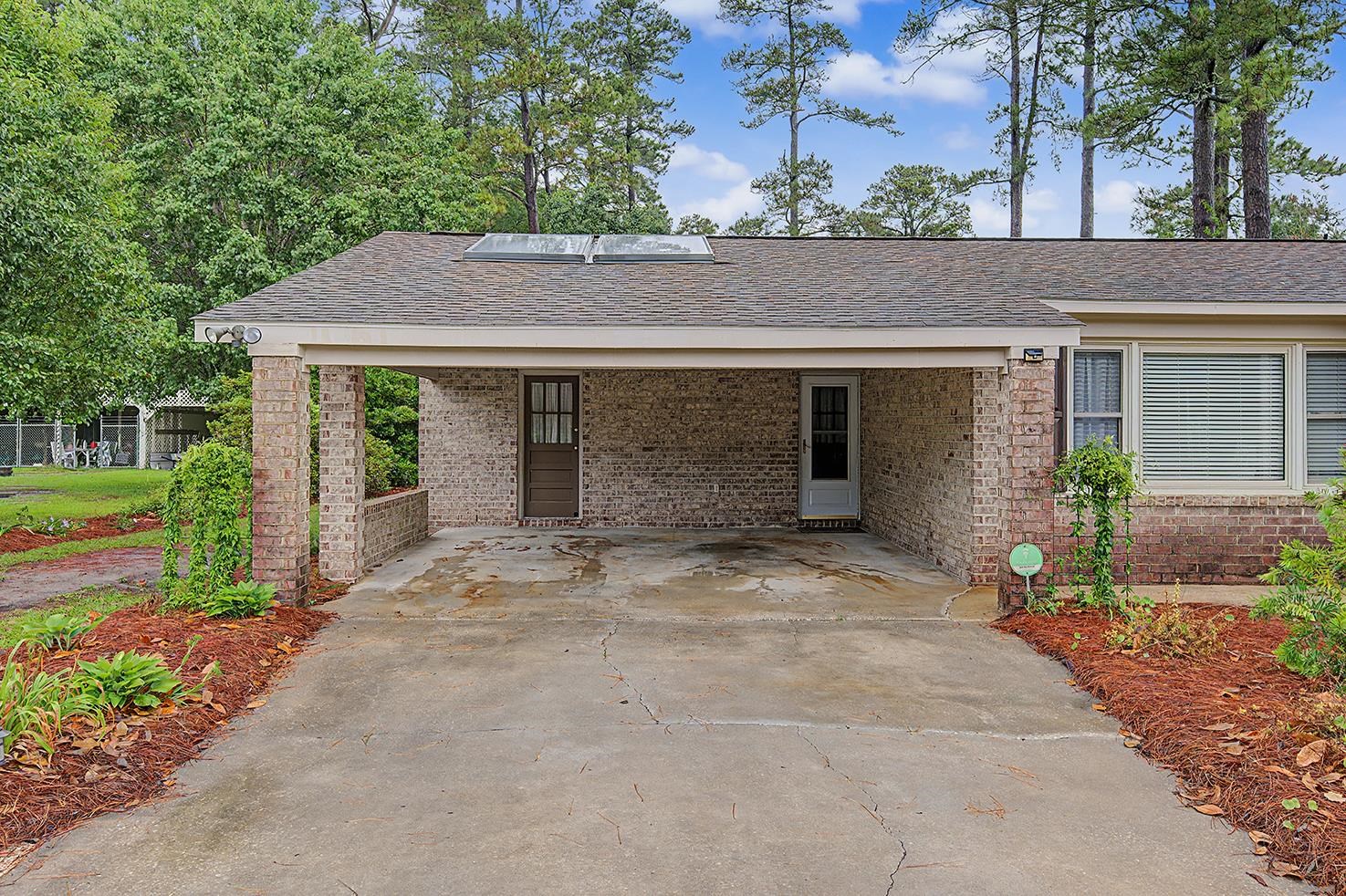 111 Tallahassee Road Georgetown, SC 29440 - Photo 5 of 88